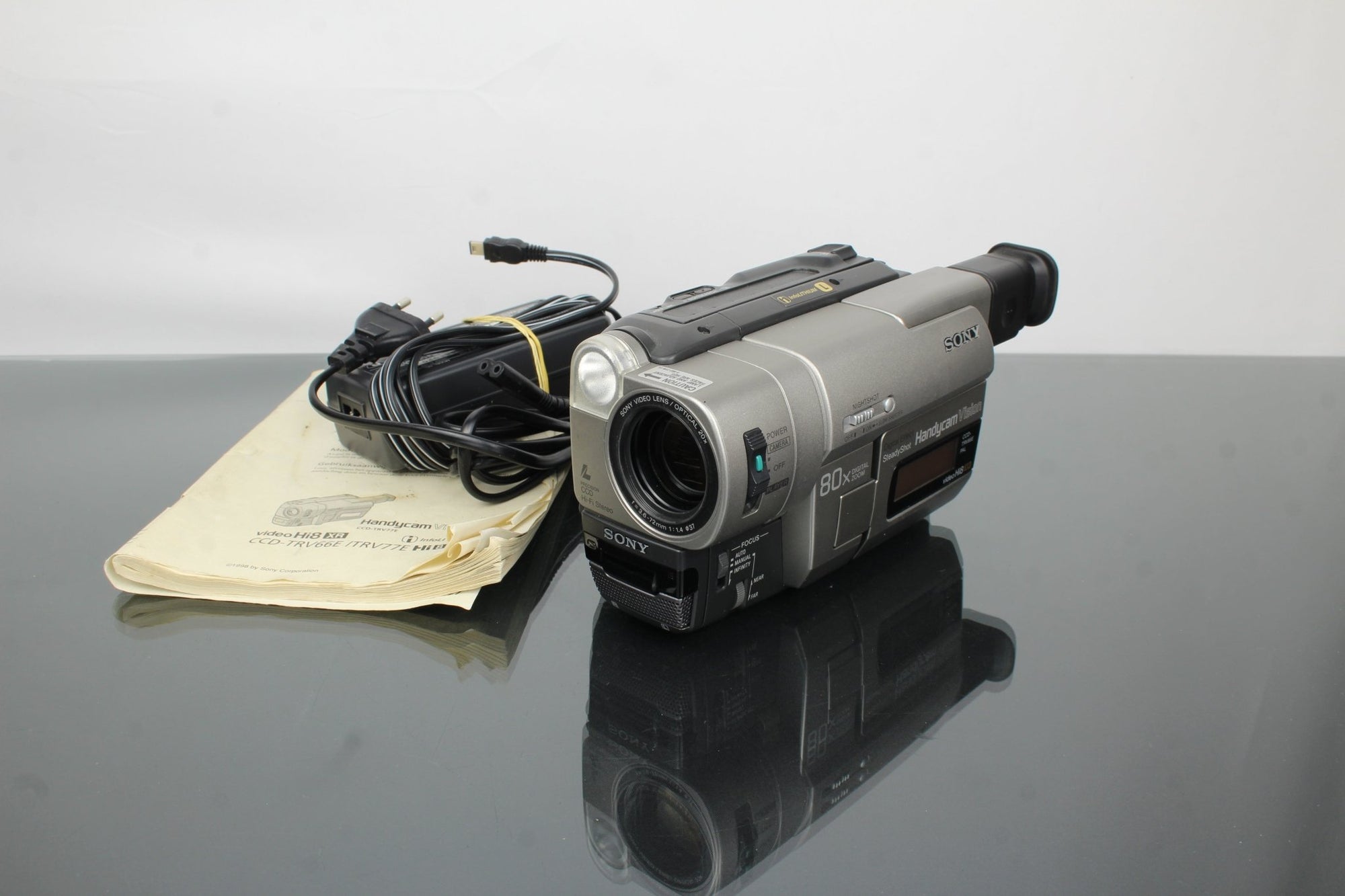 Sony Handycam CCD - TRV66E Hi8 - Dutch|Thrift