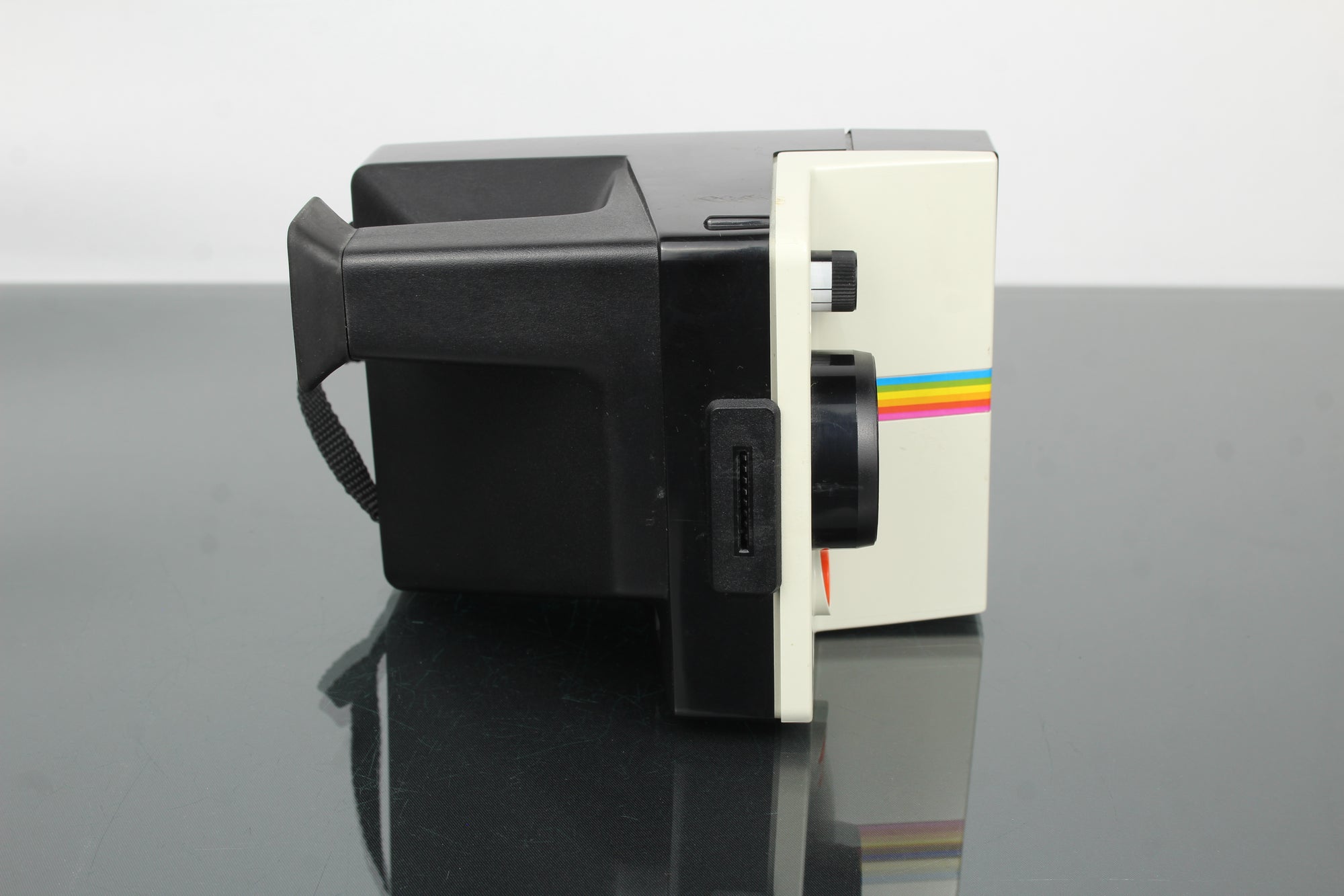 Câmara Polaroid 1000 Land