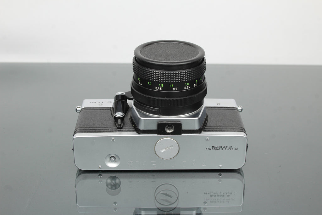 Praktika MLT 5 B + Lente Pentacon auto 1.8/50 (montagem M42)