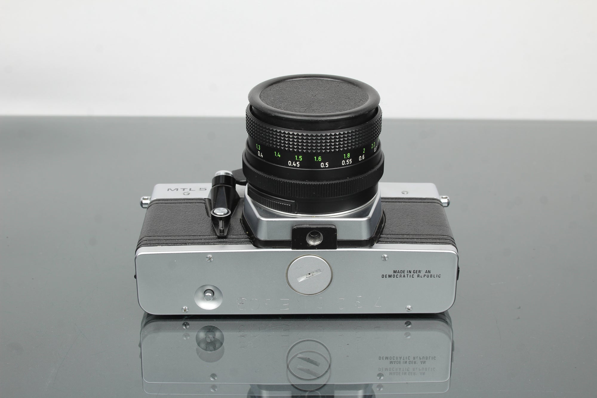 Praktika MLT 5 B + Lente Pentacon auto 1.8/50 (montagem M42)