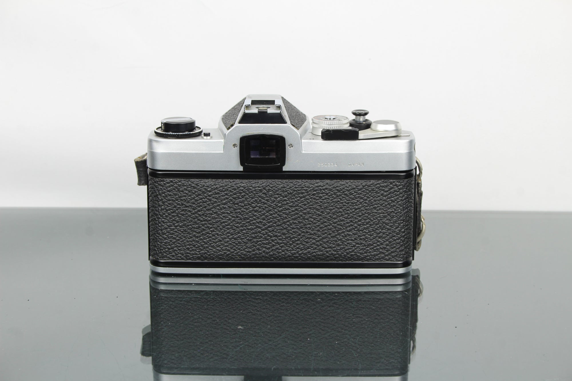 Chinon CX2 + Auto Chinon 55mm 1.7 lens