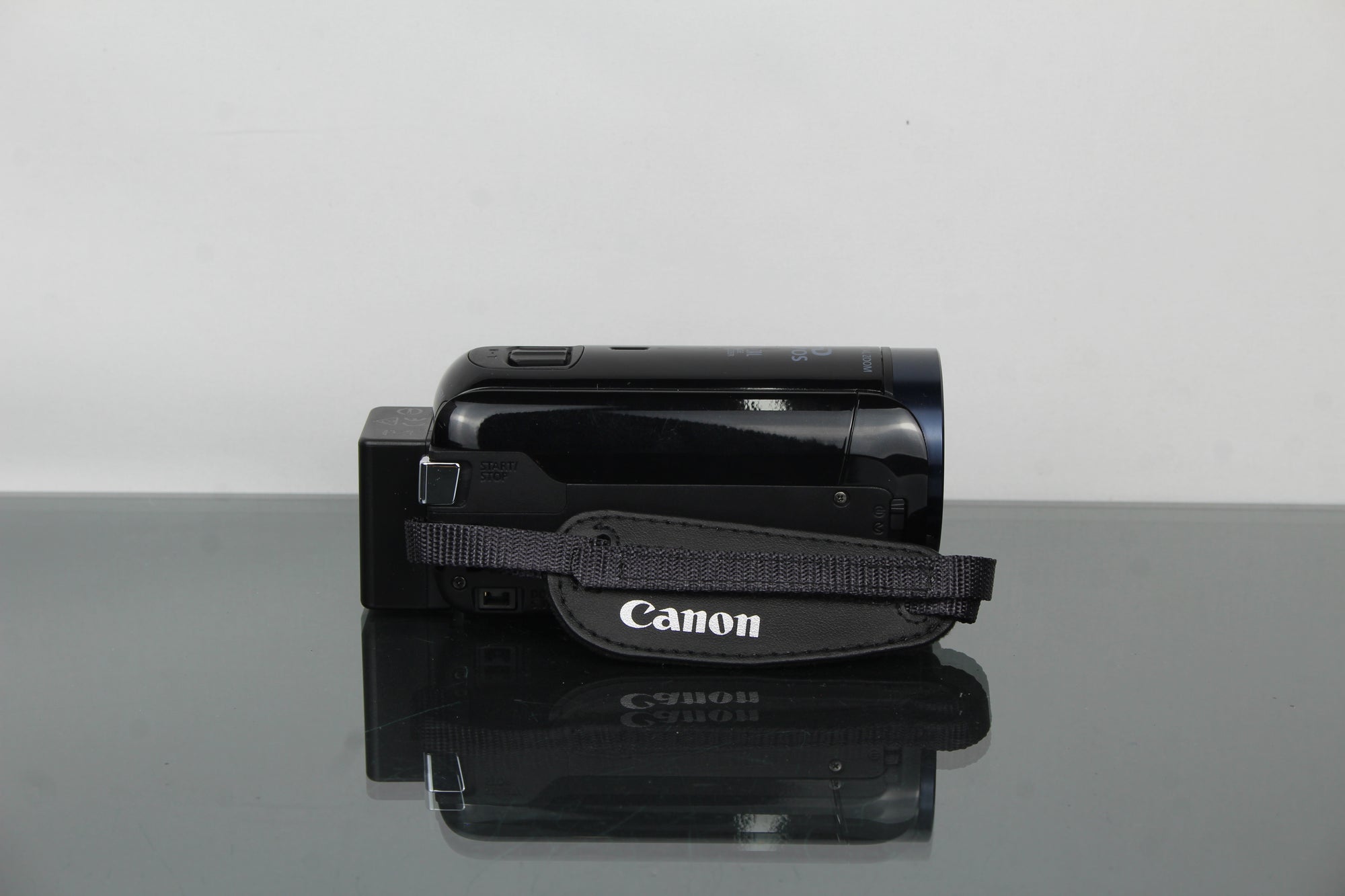 Canon Legria HF R606