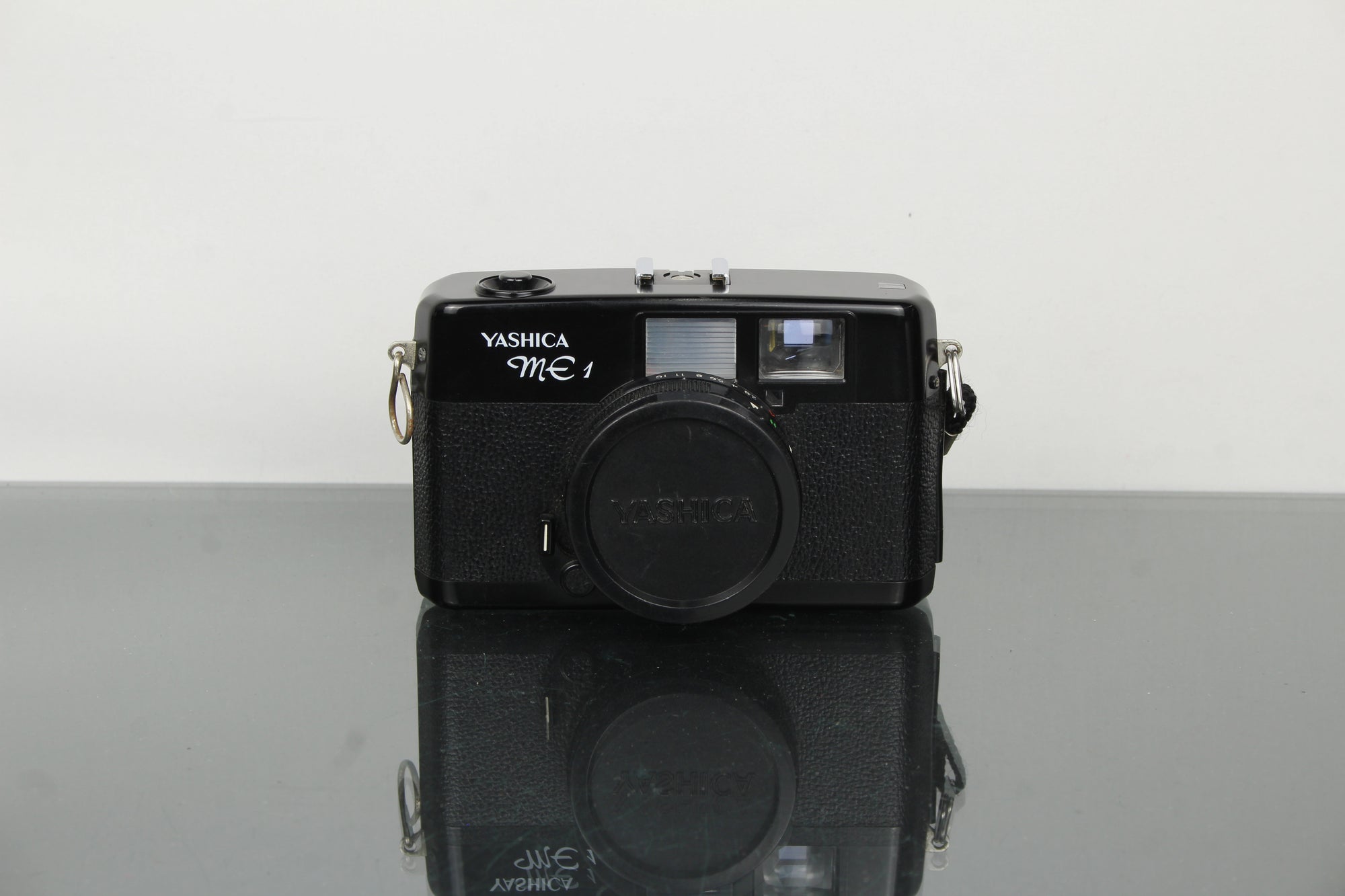 Yashica ME 1