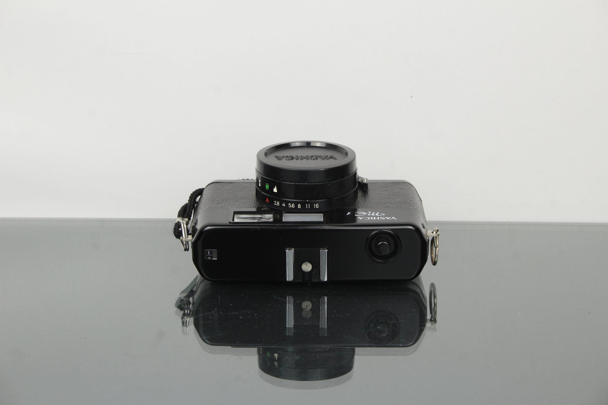 Yashica ME 1