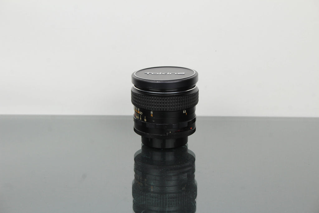 Tokina Wide-Auto 1:2.8 f=28mm Montagem M42