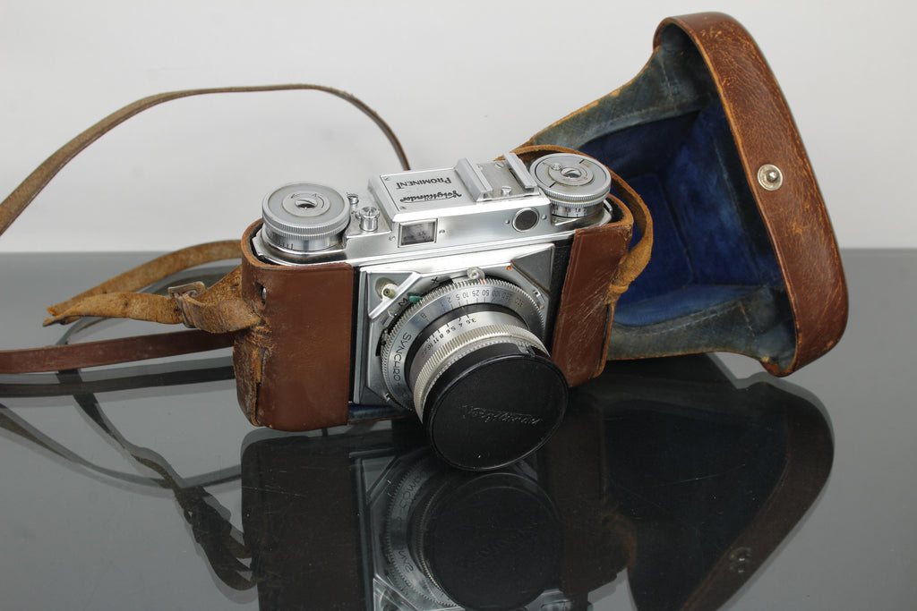 Voigtländer Prominent + lente 50mm f/1.5 Nokton
