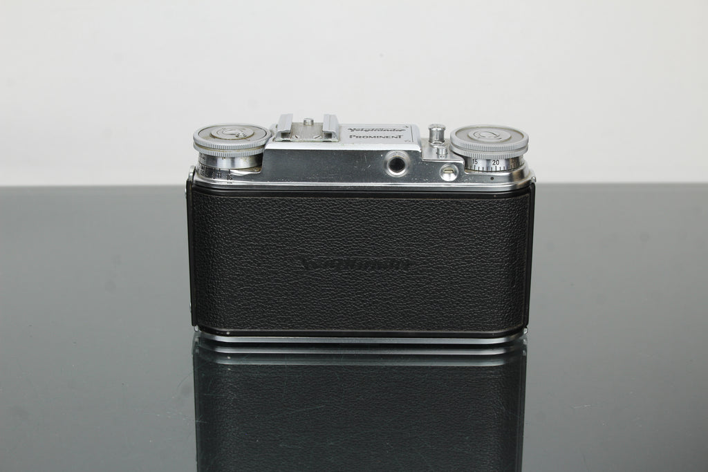 Voigtländer Prominent + lente 50mm f/1.5 Nokton