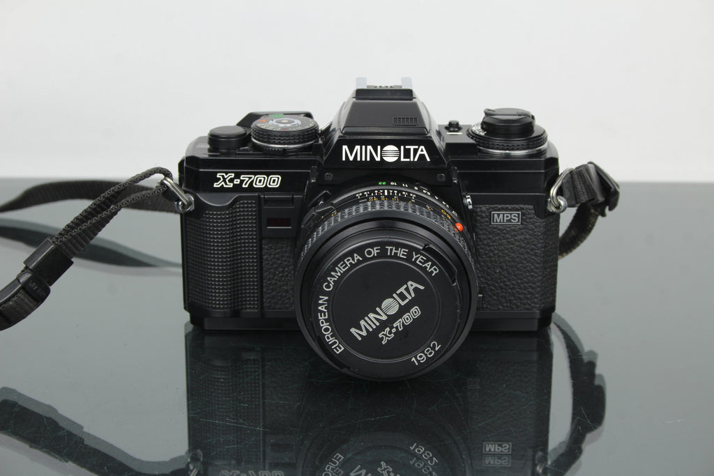 Minolta X-700 + lente MD 50mm 1:1.7