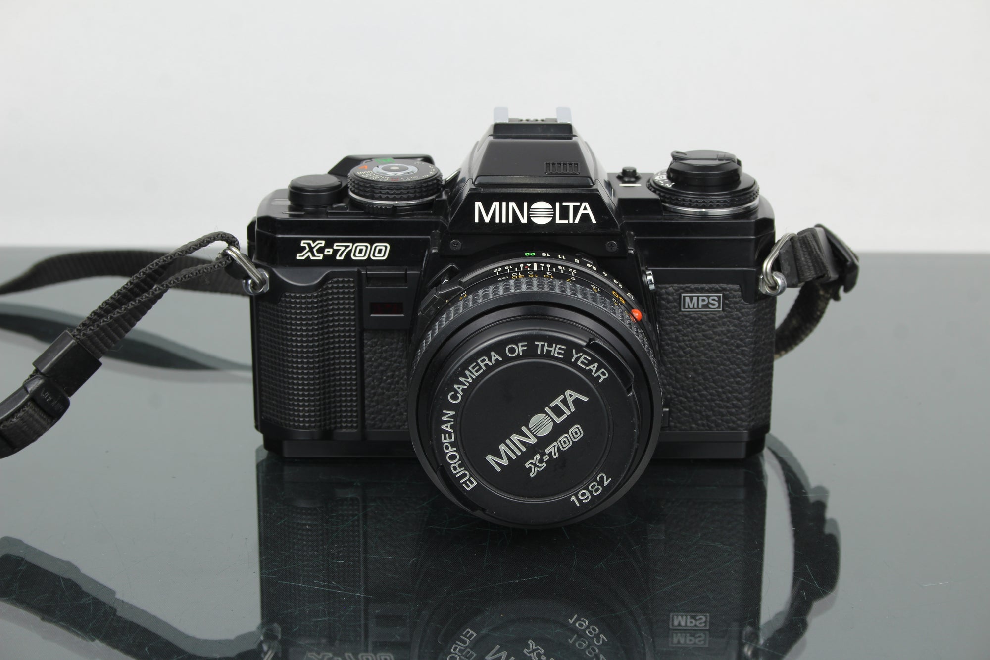 Minolta X-700 + lente MD 50mm 1:1.7