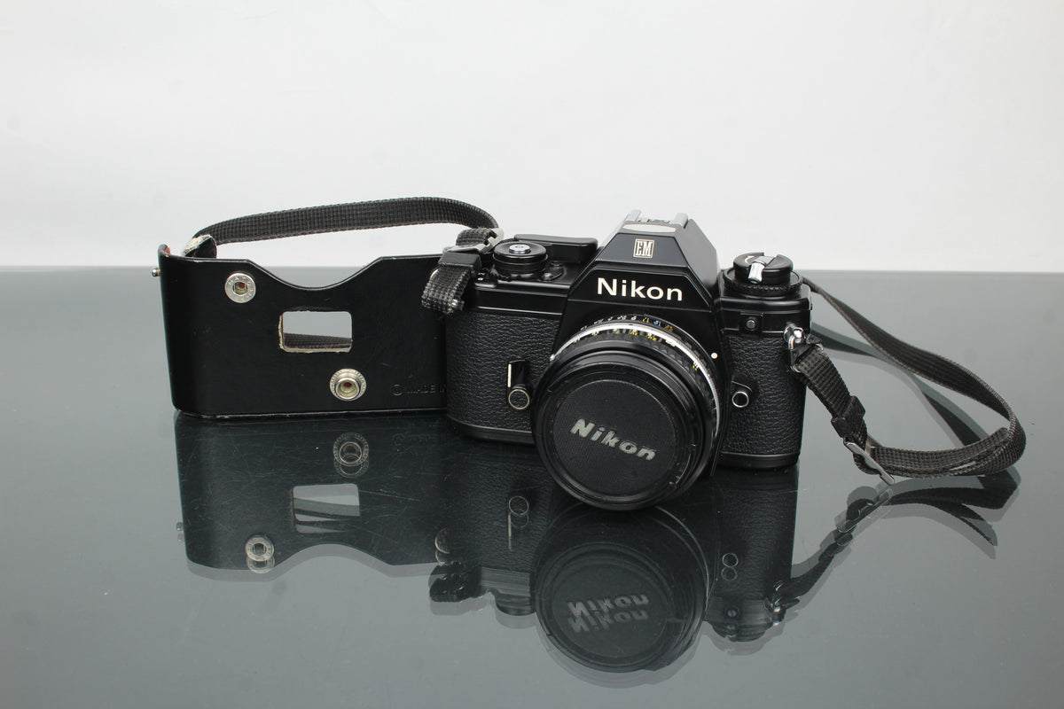 Nikon EM + 50mm 1:1.8 Series E lens