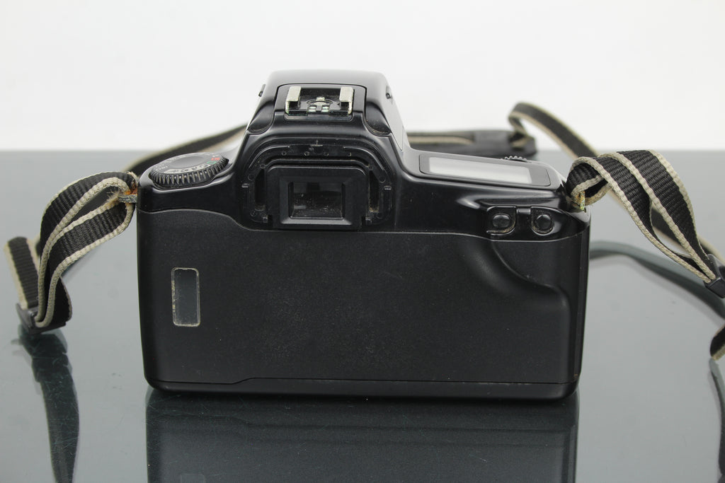 Canon EOS 1000f + lente 35-80mm 1:4-5.6