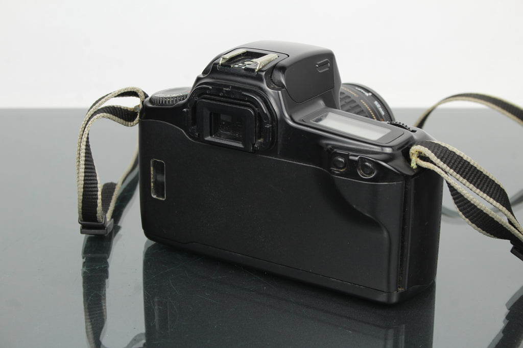 Canon EOS 1000f + lente 35-80mm 1:4-5.6