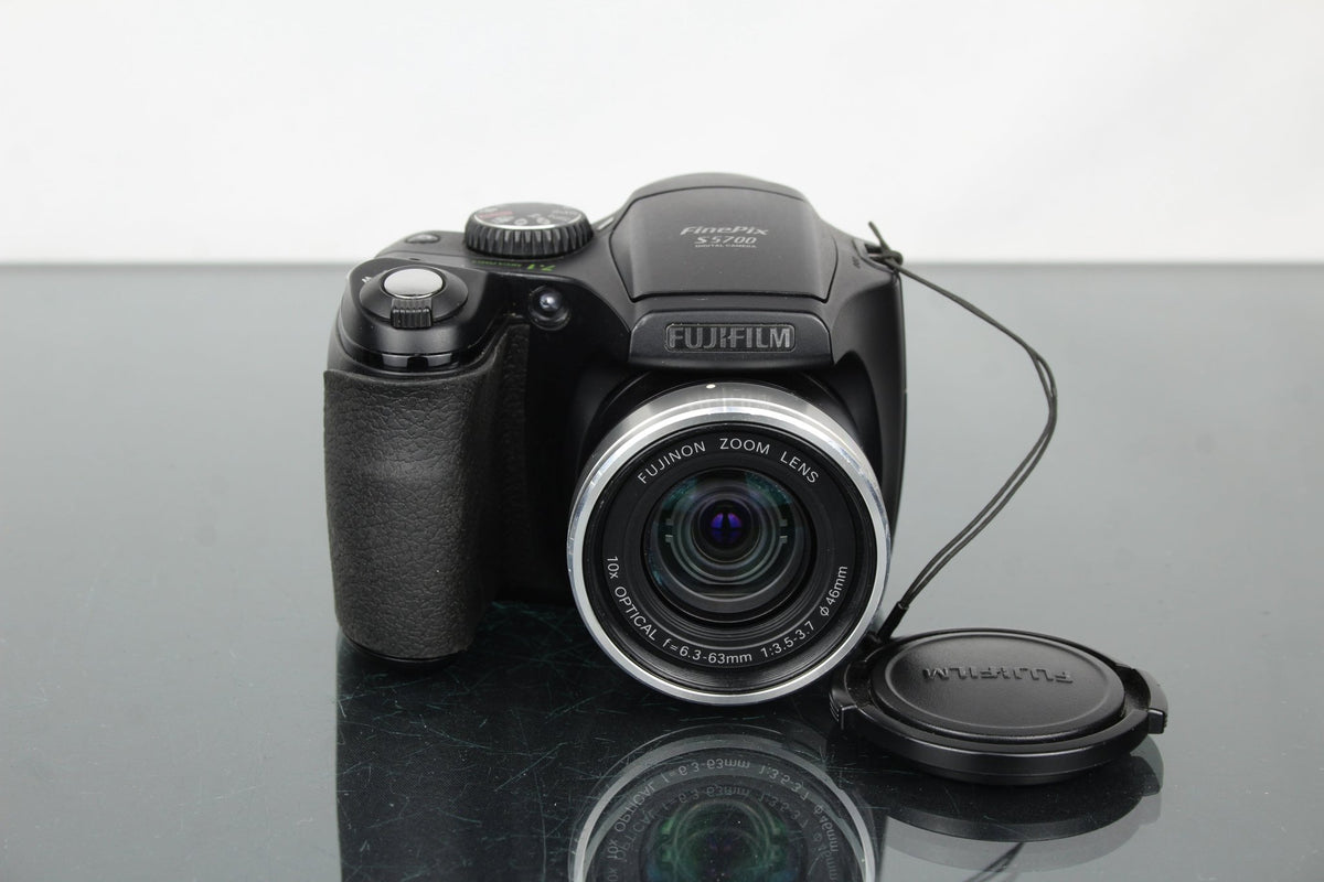 Fujifilm FinePix S5700 - Dutch|Thrift