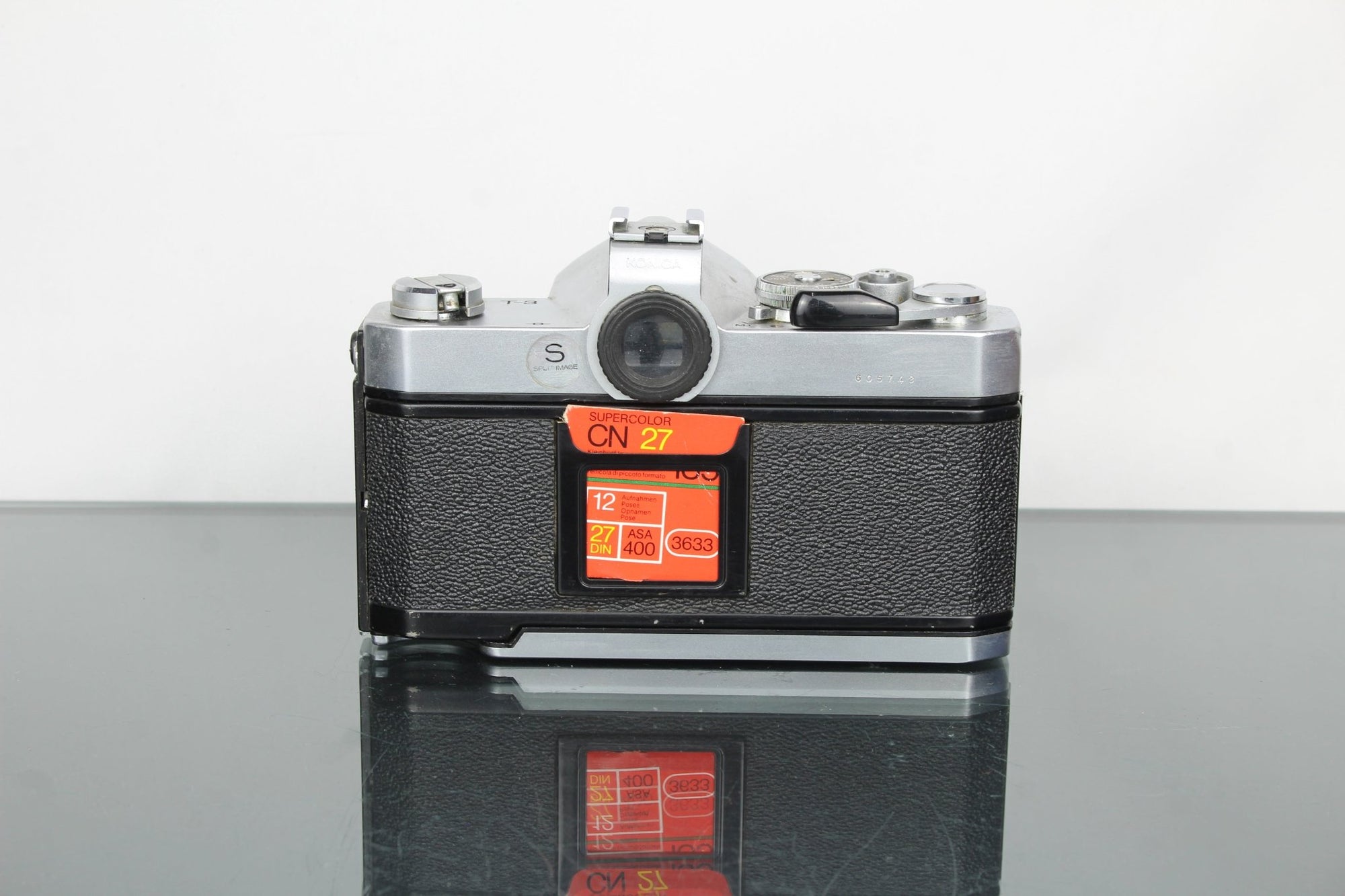 Konica Autoreflex T3 + Konica Hexanon AR 50mm f=1.7 - Dutch|Thrift