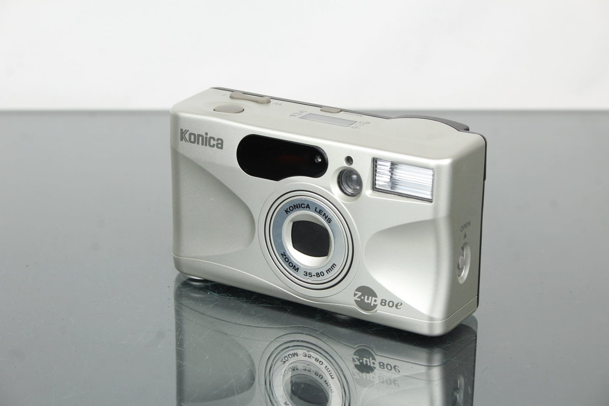 Konica Z - up 80e - Dutch|Thrift