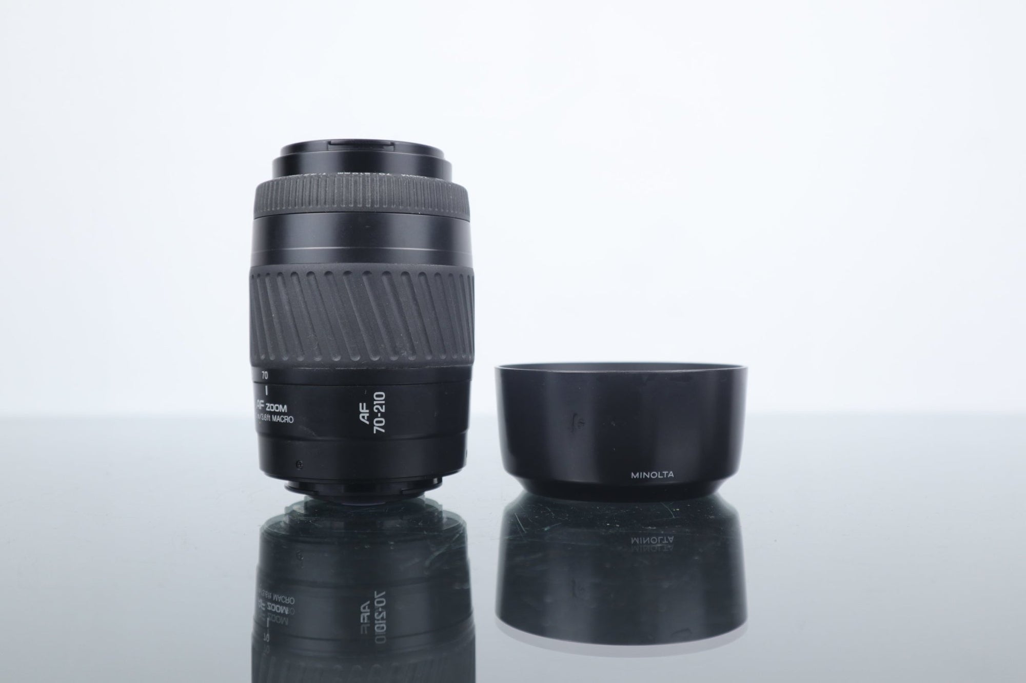 Minolta 70 - 210mm 1:4.5 - 5.6 - A Mount - Dutch|Thrift