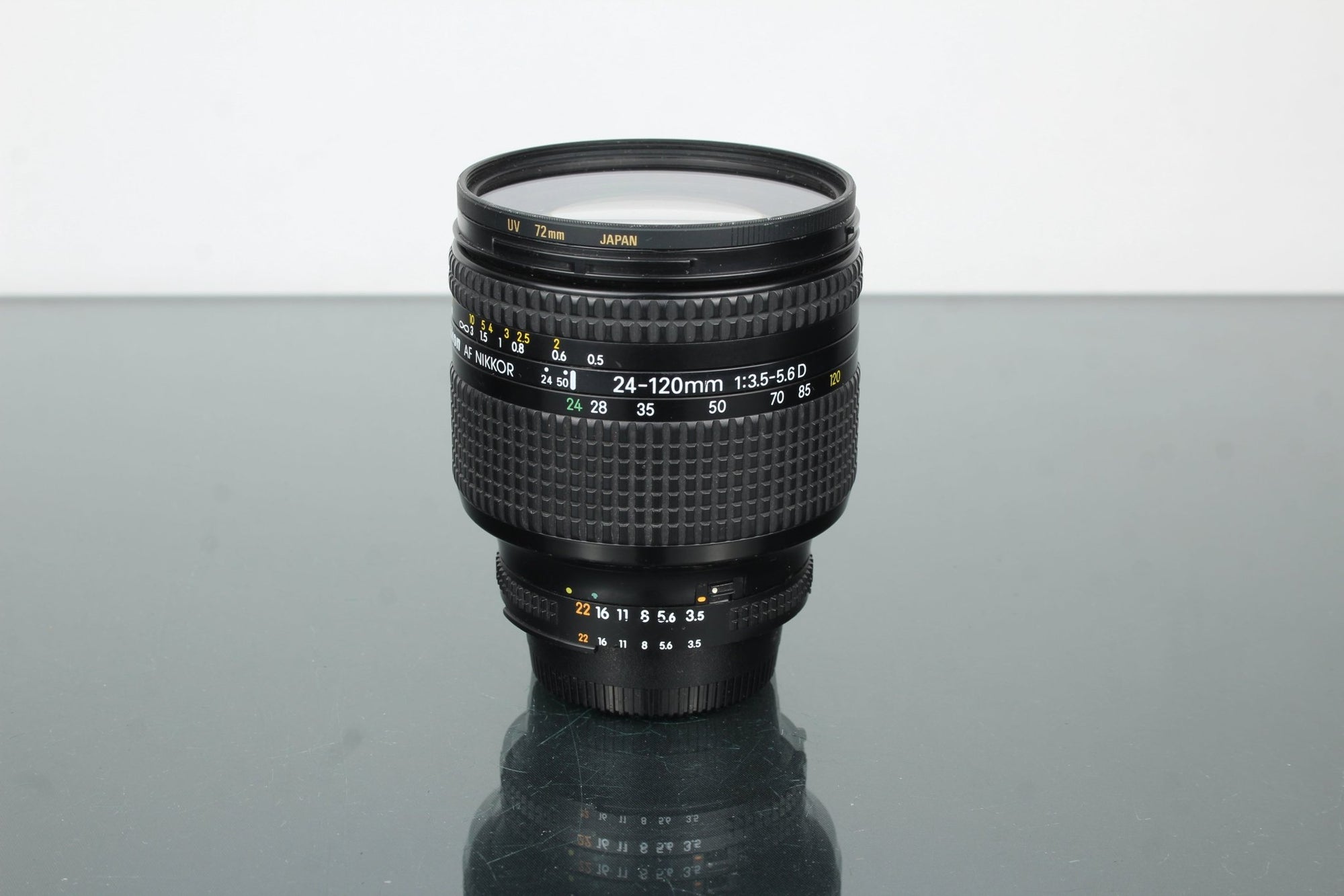 Nikon AF Nikkor 24 - 120mm 1:3.5 - 5.6 - Nikon F mount - Dutch|Thrift
