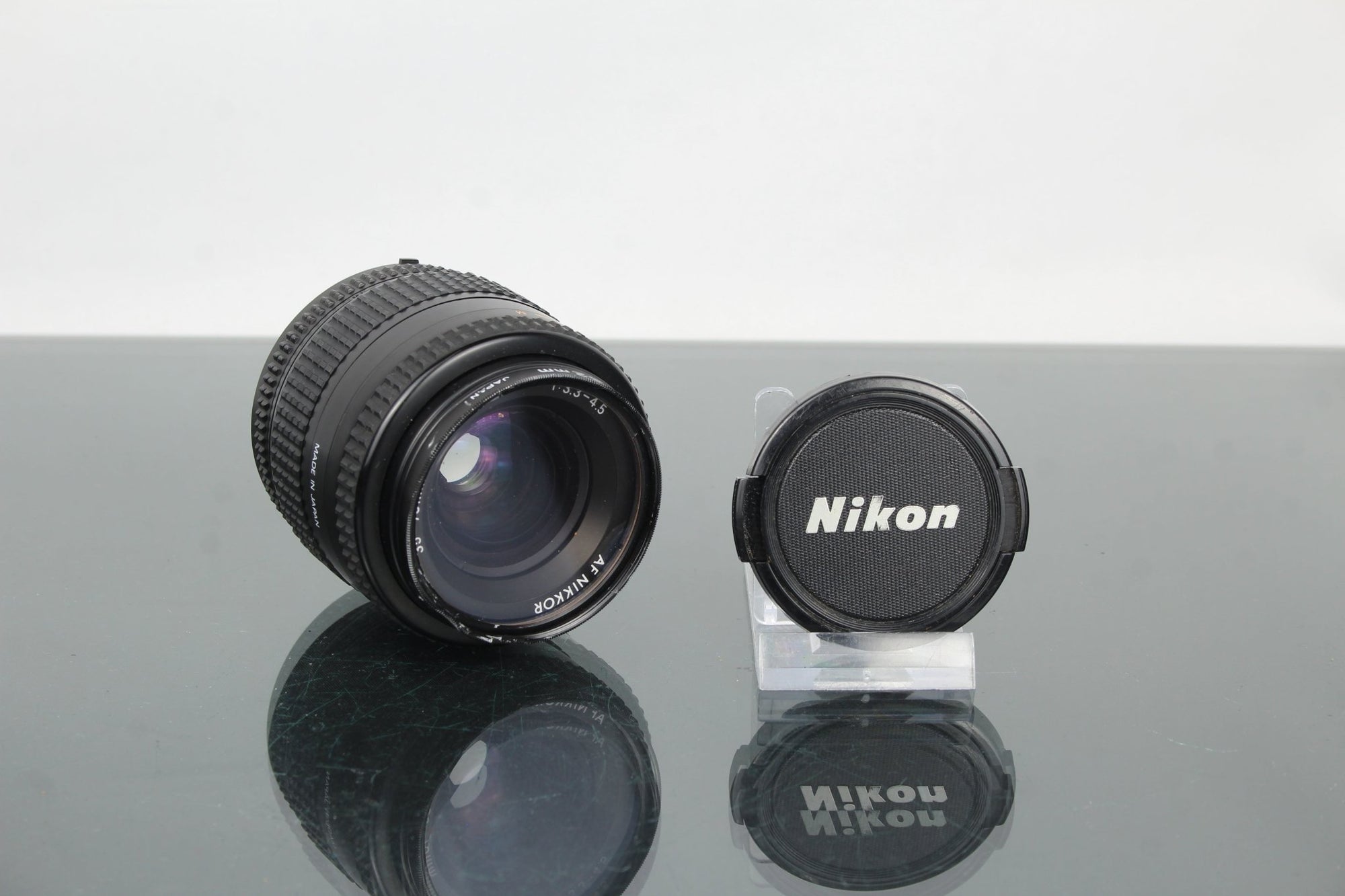 Nikon AF Nikkor 35 - 70mm 1:3.3 - 4.5 (F - mount) - Dutch|Thrift