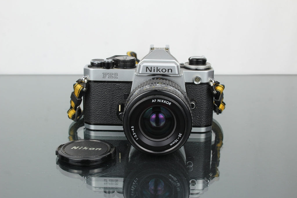 Nikon FE2 + Nikkor 35 - 70mm 1:3.3 - 4.5 lens - Dutch|Thrift