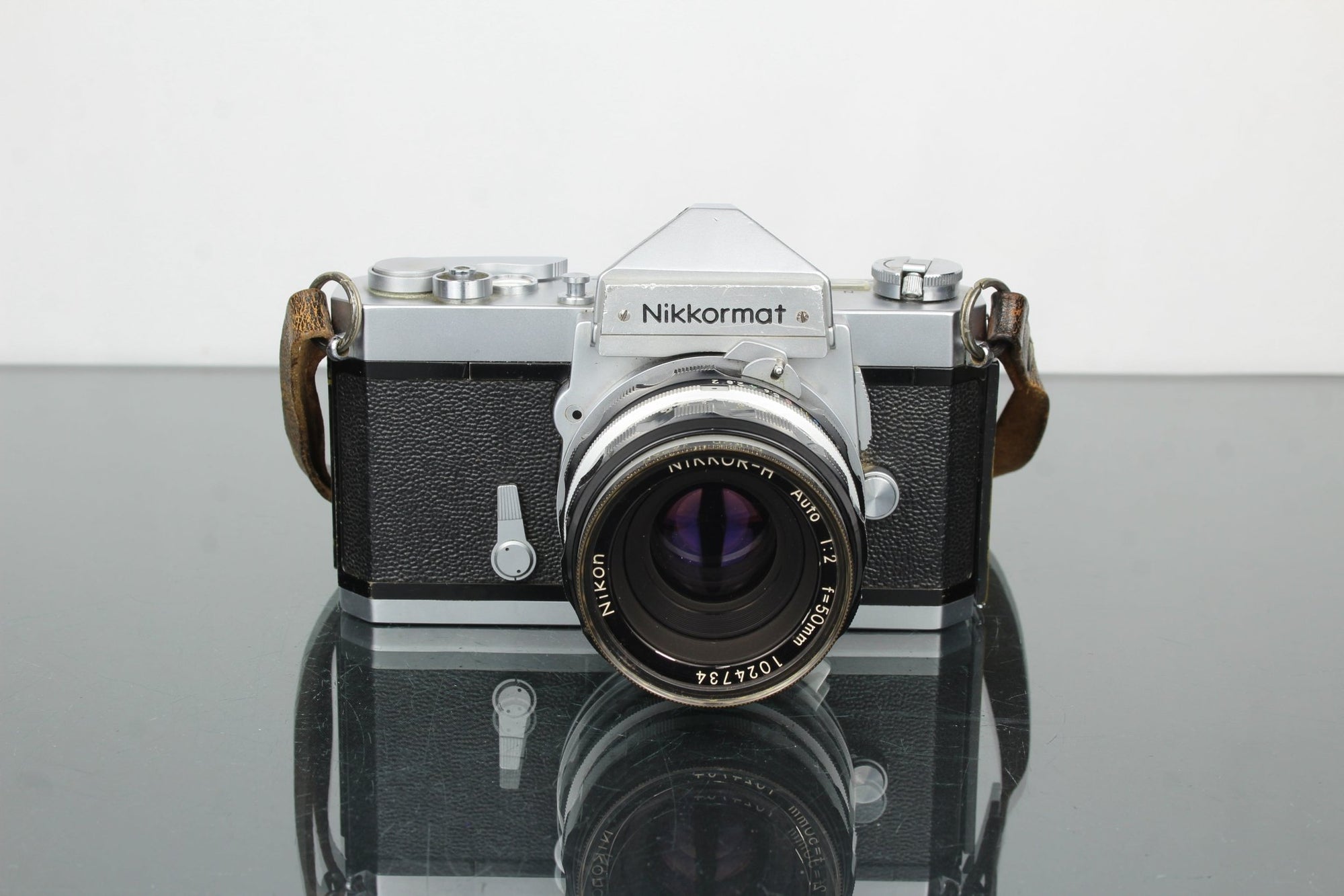 Nikon Nikkormat FT + Nikon Nikkor - H Auto 1:2 f=50mm - Dutch|Thrift