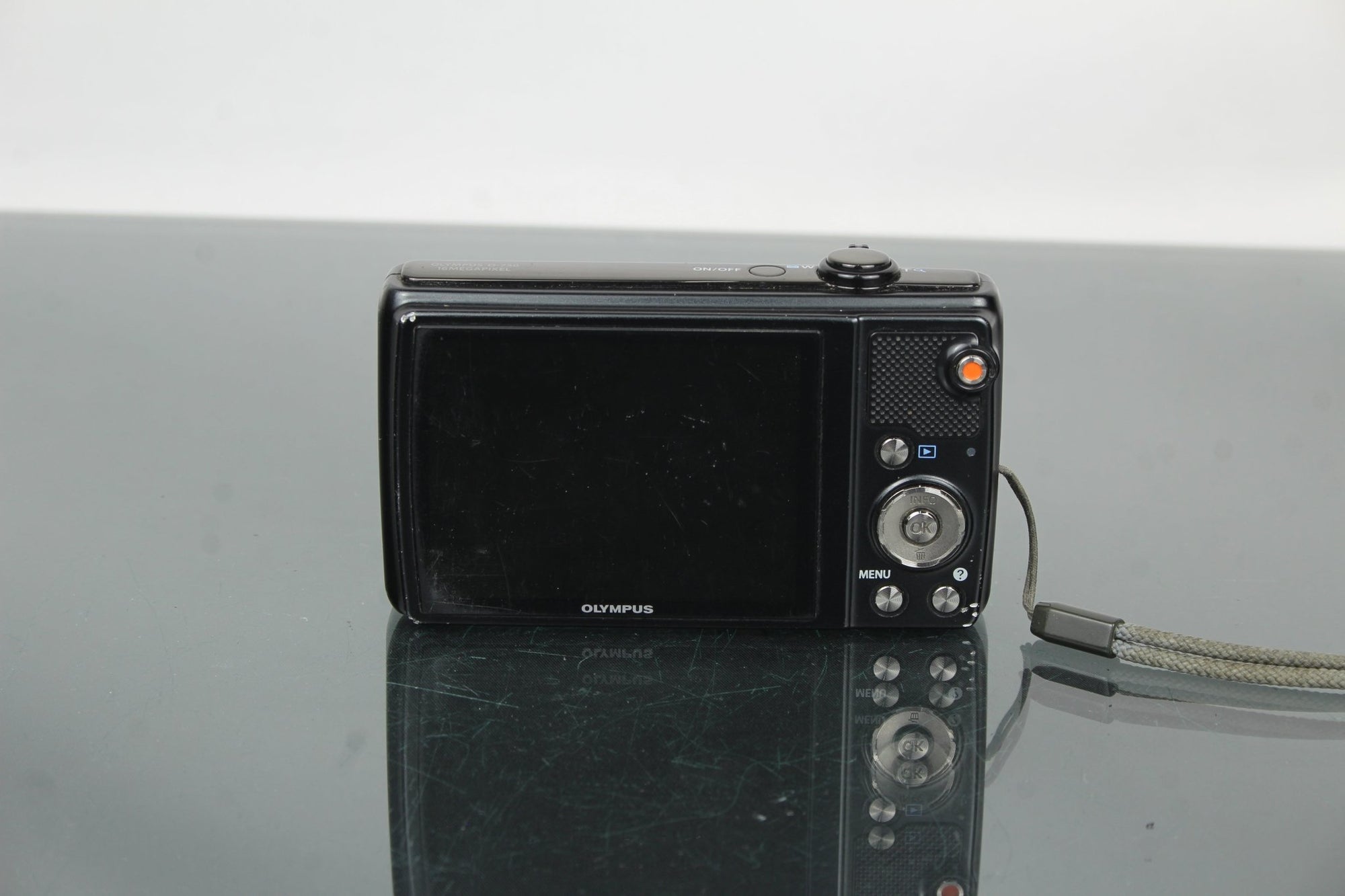 Olympus D - 750 - Dutch|Thrift