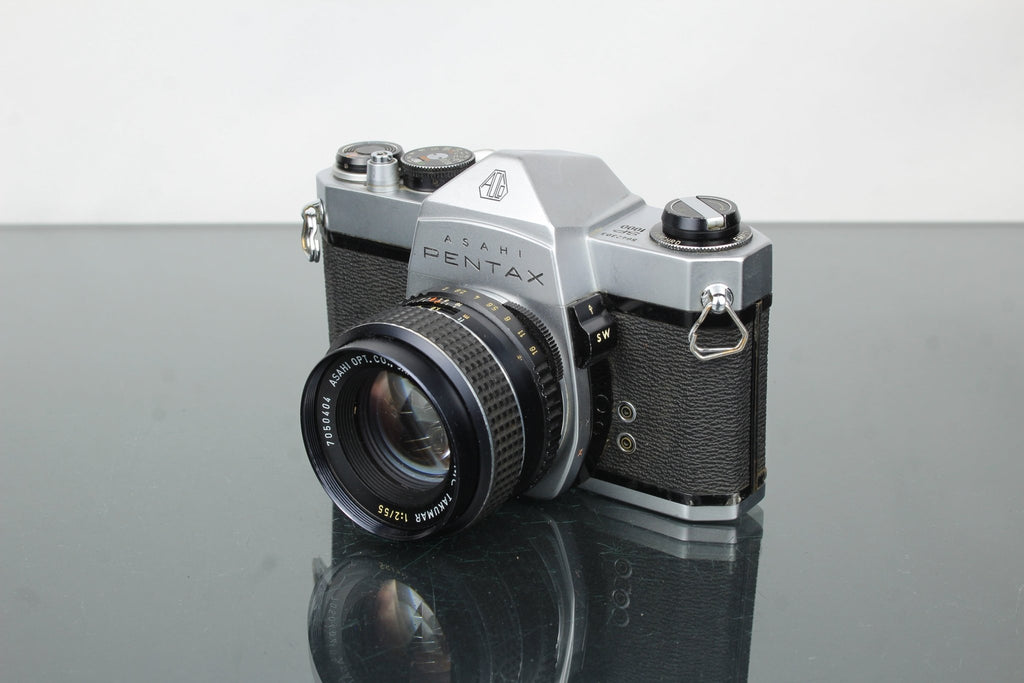 Pentax SP1000 + Super Takumar 1:2/55 lens - Dutch|Thrift
