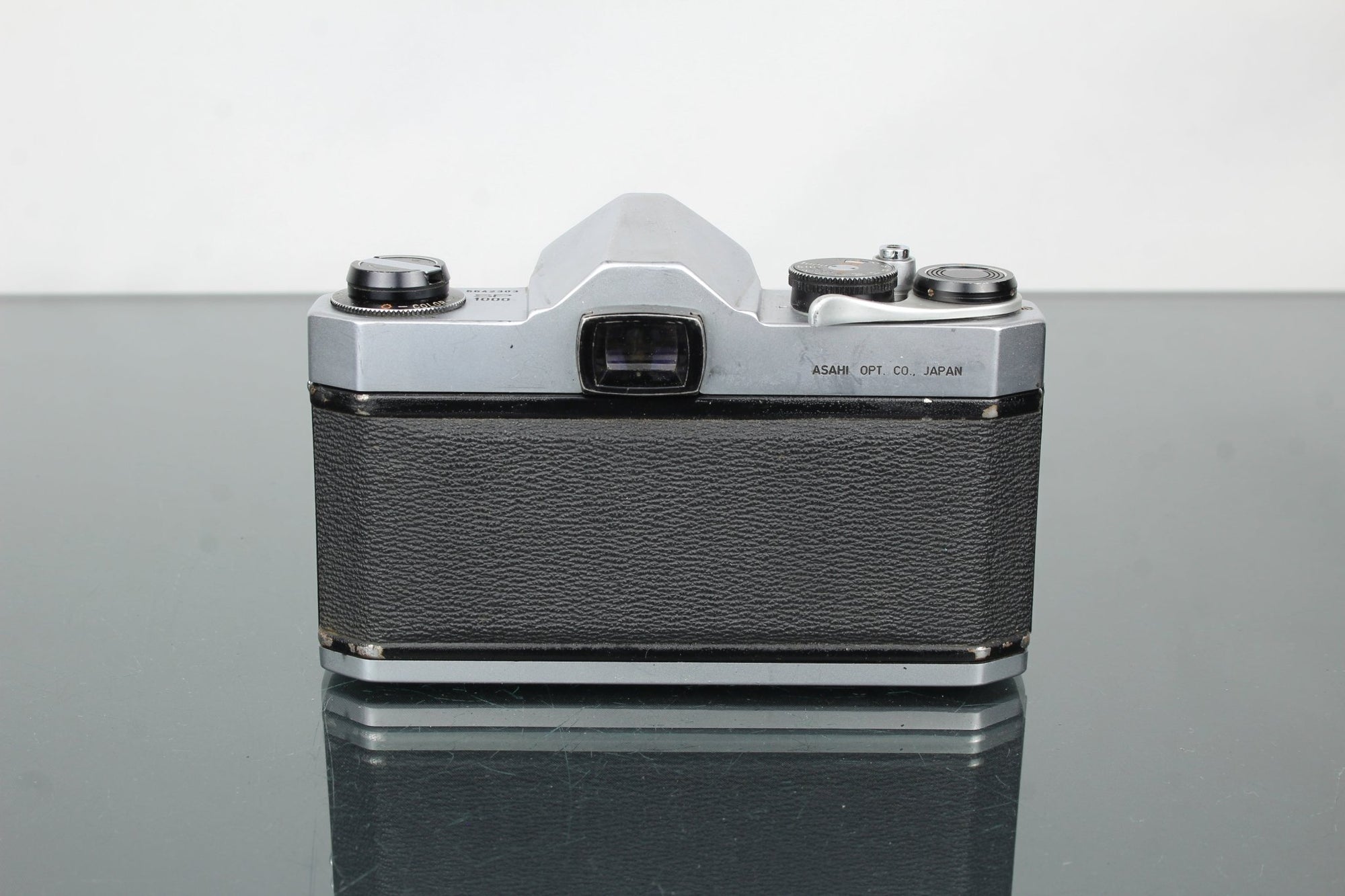 Pentax SP1000 + Super Takumar 1:2/55 lens - Dutch|Thrift