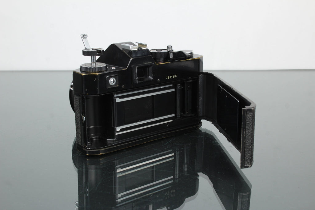 Revueflex SM 302 + Reveunon 1.4 55mm - Dutch|Thrift
