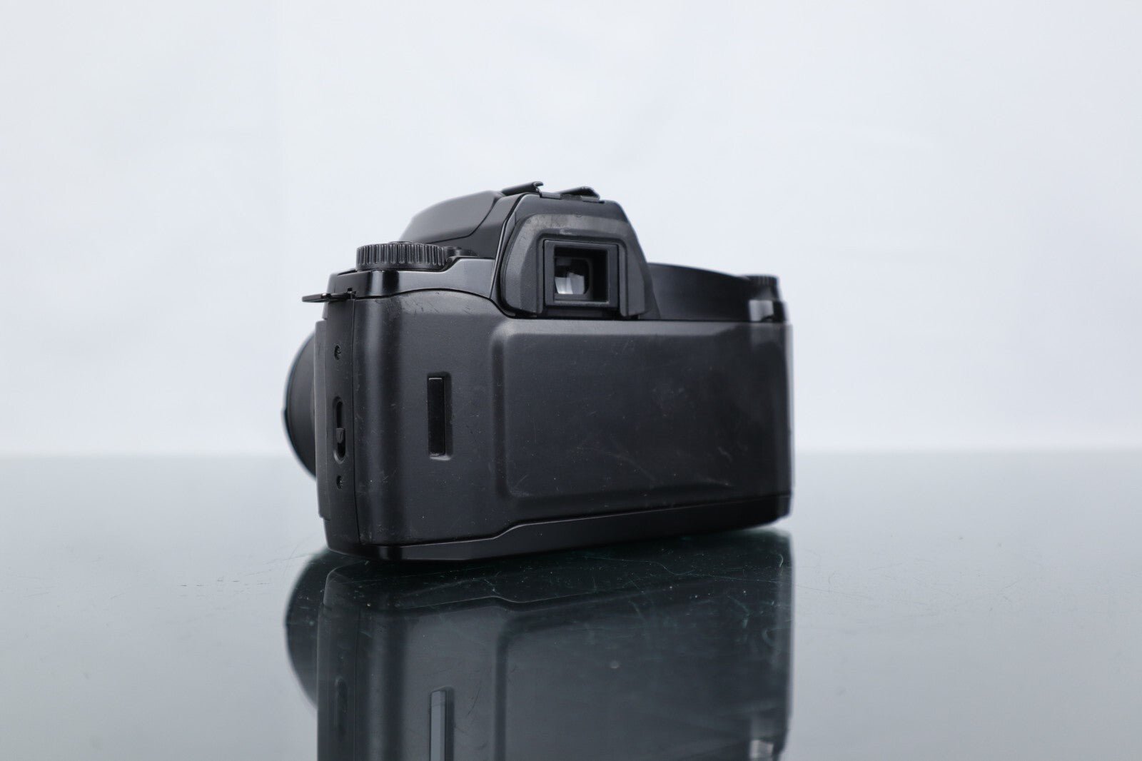 📷 Sigma SA - 300 | 35mm SLR Film Camera | Sigma DL Zoom 35 - 80mm 1:4 - 5.6 Lens - Dutch|Thrift