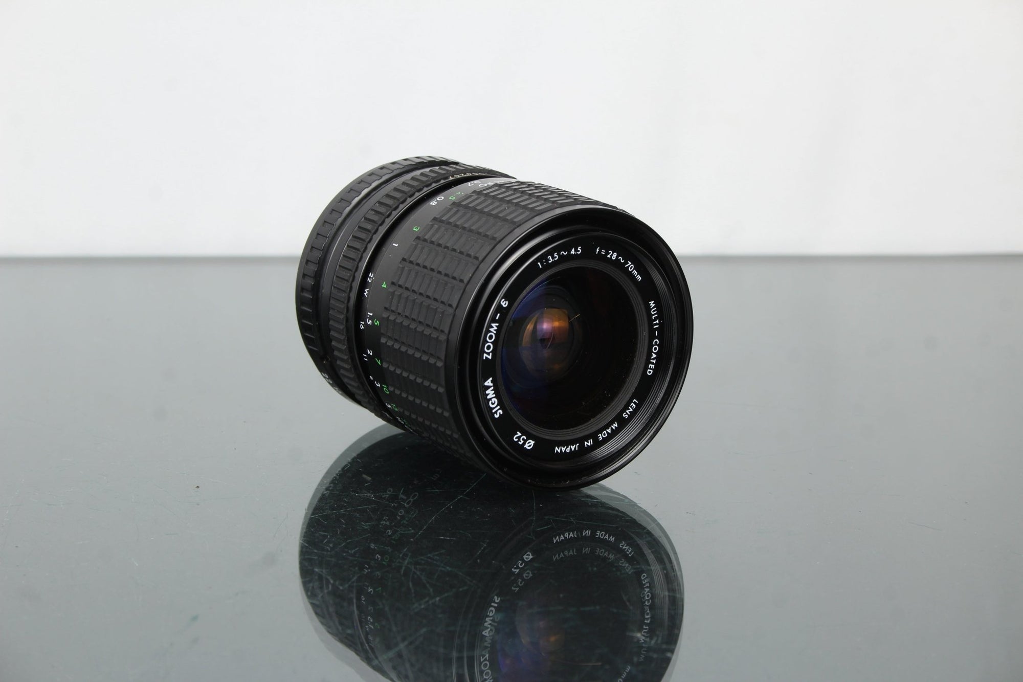 Sigma zoom 1:3.5 - 4.5 28 - 70mm Praktica B mount - Dutch|Thrift